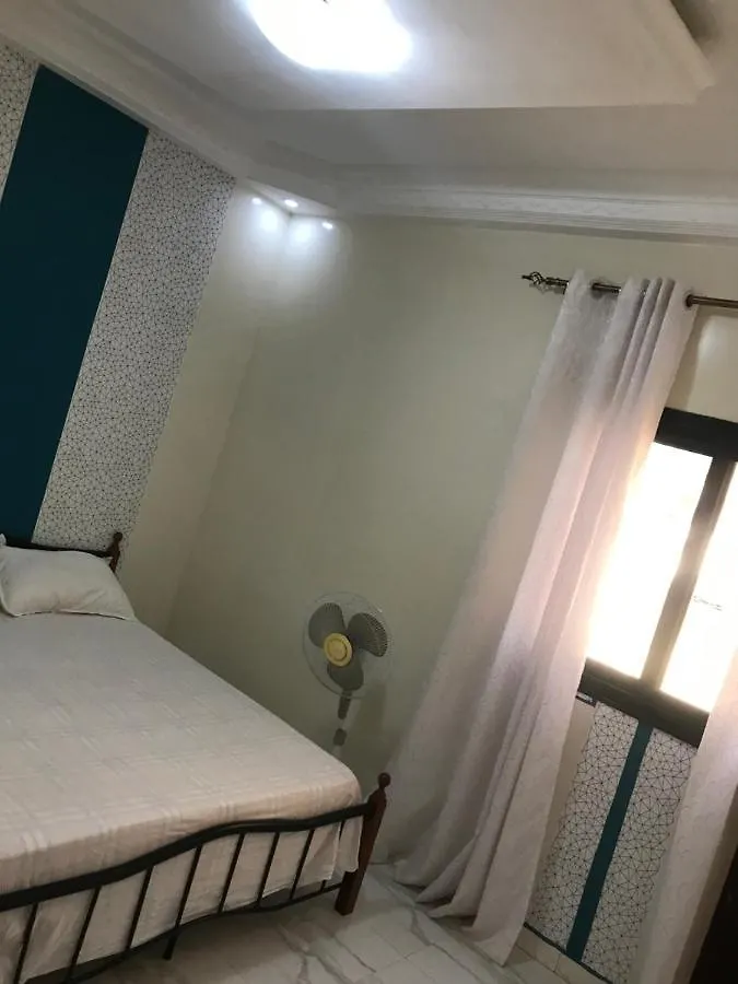 Appartement Meuble 2 Chambres Salon Climatises Dakar Sacre Coeur 3 Trois Jours Minimum Apartment